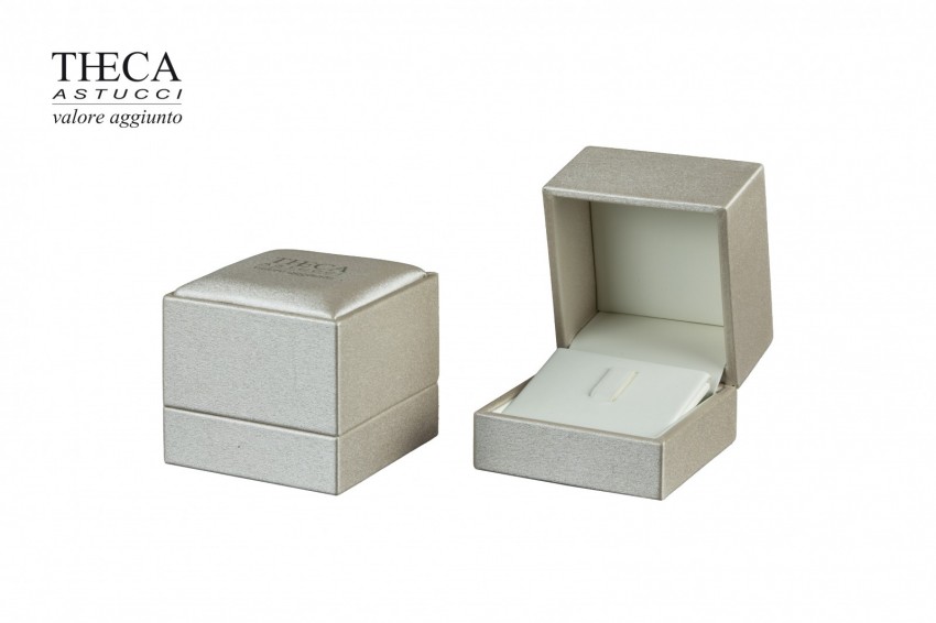 Presentation boxes Leatherette presentation boxes Atlas Atlas presentation box for ring earring 65x67x55 cream