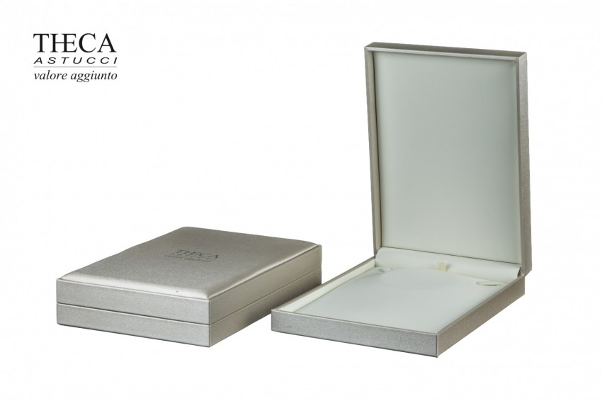 Presentation boxes Leatherette presentation boxes Atlas Atlas presentation box for necklace 160x221x40 cream