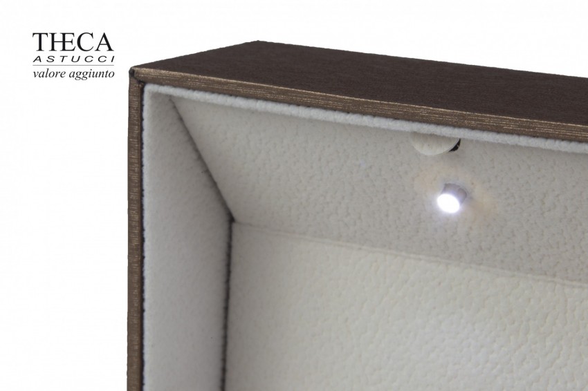 Golden presentation box for pendant earring with led light 100x100x55 - SIR3770 - Photo 5