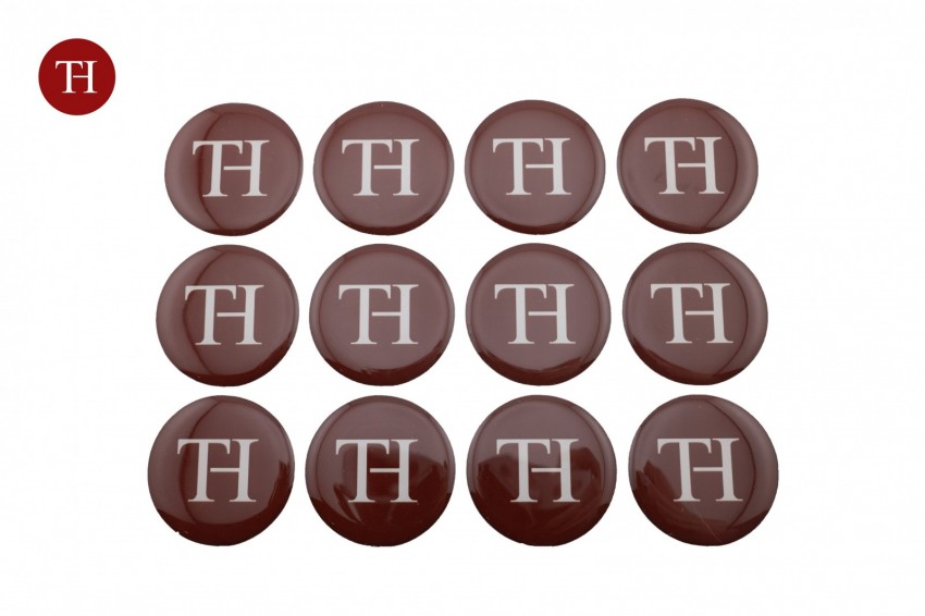 Embossed resin stickers - ADR3500 - Photo 1