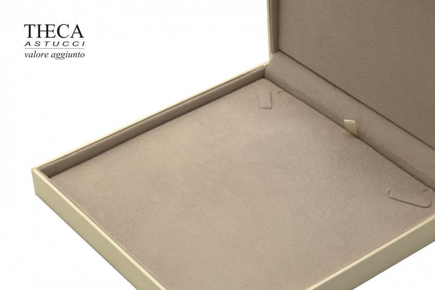 Golden presentation box for necklace with led light 197x197x68 lt.cream - SIR4855 - Photo 4