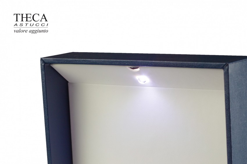 Cometa watch box with led light 147x109x80 navy - COM7640 - Photo 3