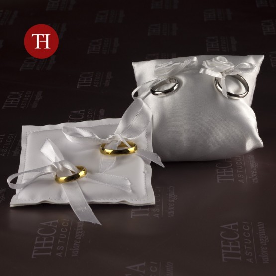 Wedding rings cushion Wedding rings cushion