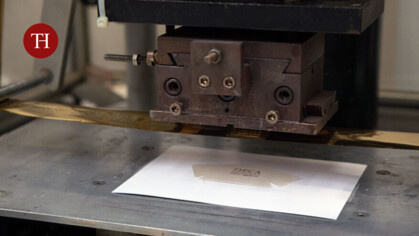 How we customize our products - Theca astucci